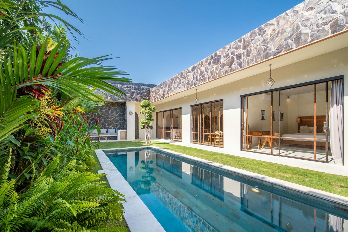 PRIME LOCATION 3 BEDROOM VILLA FOR SALE LEASEHOLD IN UMALAS BE-2110 